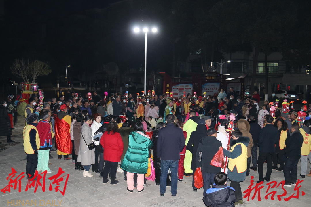 邵东车马灯:民俗巡演年味足 非遗进城闹新春_邵阳头条网